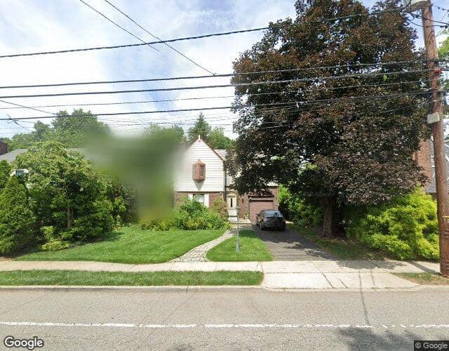 1280 Sussex Rd, Teaneck