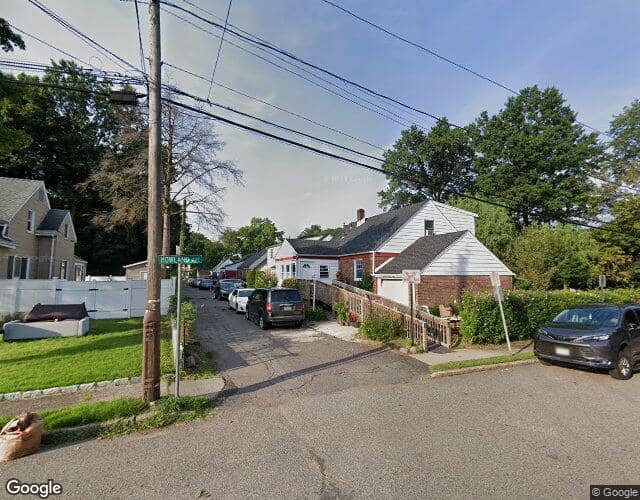 1490 Champlin Sq, Teaneck