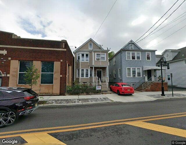 330 River Dr #2, Garfield